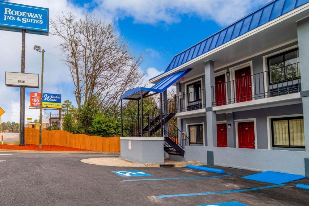 Rodeway Inn & Suites Fort Jackson Image 28