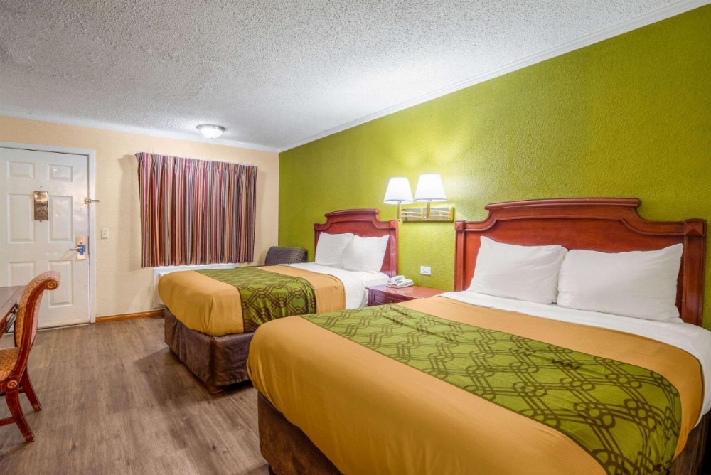 Rodeway Inn & Suites Fort Jackson Image 33
