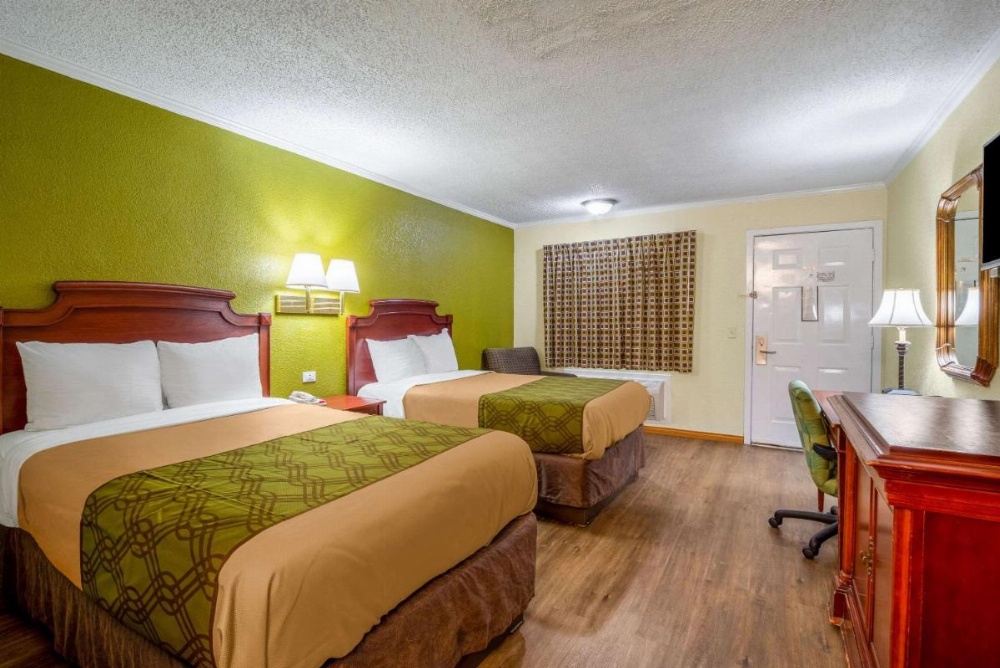 Rodeway Inn & Suites Fort Jackson Image 37